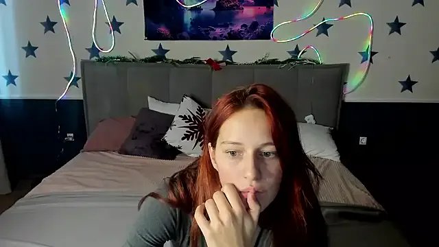 Lily_Viola on StripChat