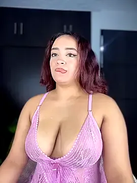 Freechat NaughtyNinnaXXX on StripChat