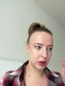 Nura_n_Sarah — Freechat on StripChat