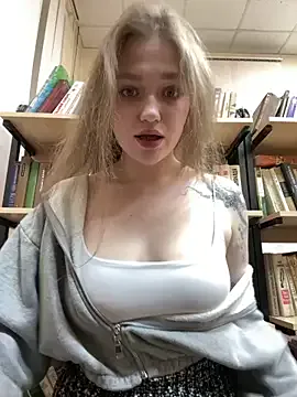 RussianWoman on StripChat