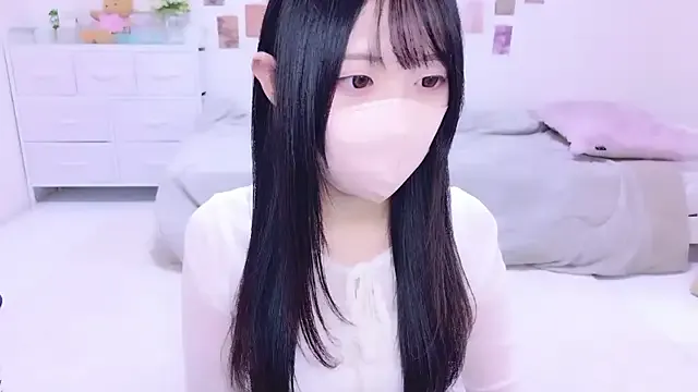 Suzu_ch_xx on StripChat