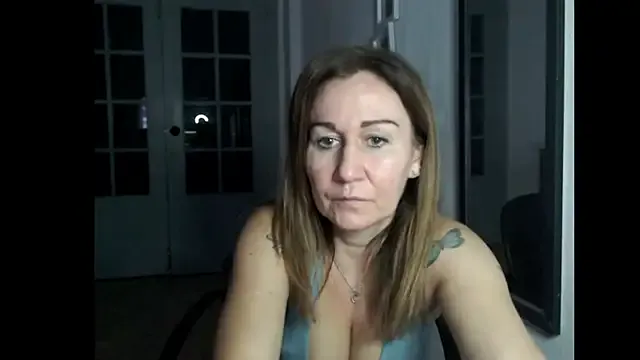 TamaraSweetxo on StripChat