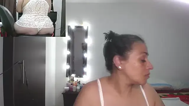 Freechat zoe_hotxxx on StripChat