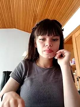 Photos of _Isabella-7 from StripChat is Freechat