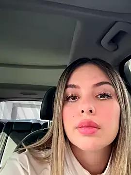 Photos of Alirawrz from StripChat is Freechat