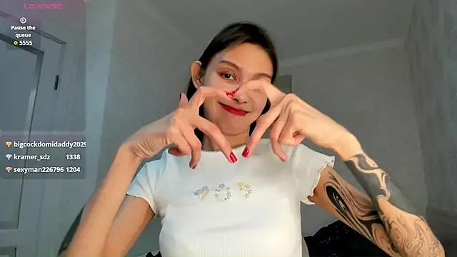 Photos of Amy_Loveme from StripChat is Freechat