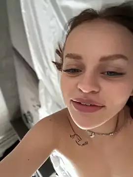 Photos of AngelinaTeller from StripChat is Freechat