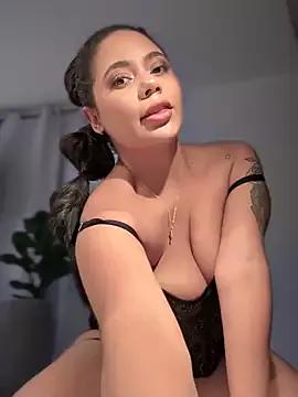 Photos of Aryrosee from StripChat is Freechat