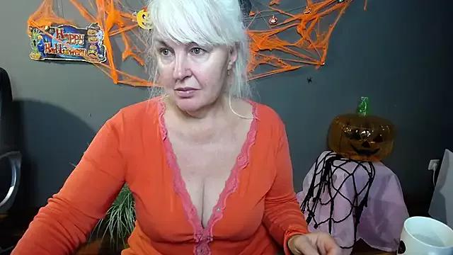 Photos of BlondyLeeBest from StripChat is Freechat