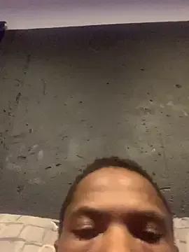 Photos of BlueIceCube from StripChat is Freechat
