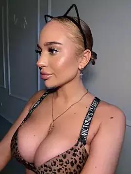 Photos of CardiSweetBaby from StripChat is Private