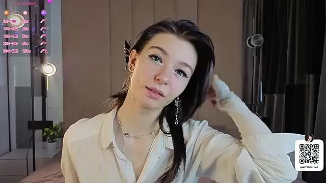 Photos of EsmeBellas from StripChat is Freechat