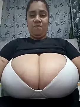 Photos of federica_bigboobs from StripChat is Freechat