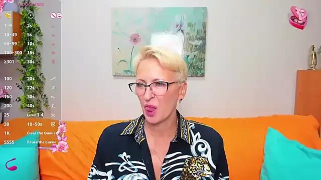 Photos of iamyourdream89 from StripChat is Private