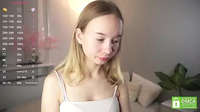 Photos of KristinLiesman from StripChat is Freechat