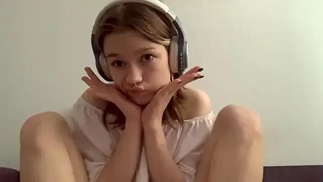 Photos of KumBoole from StripChat is Freechat