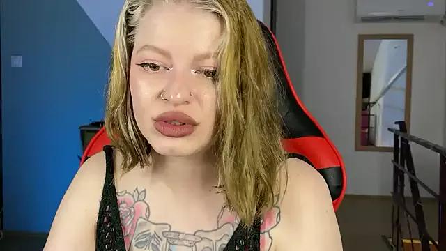 Photos of Mia_Kamp from StripChat is Freechat