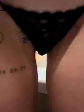 Photos of MirandaHobbs from StripChat is Freechat
