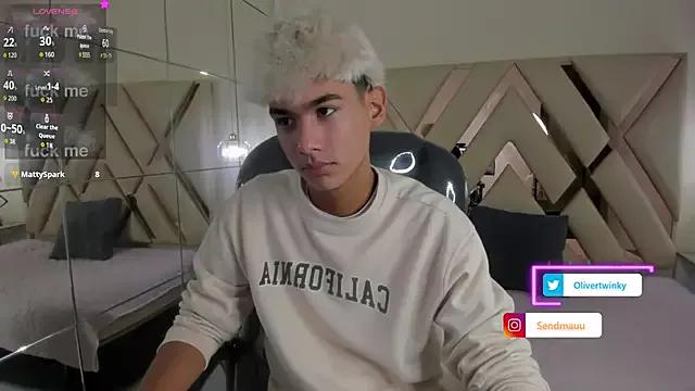 Photos of OliverTwinky from StripChat is Freechat