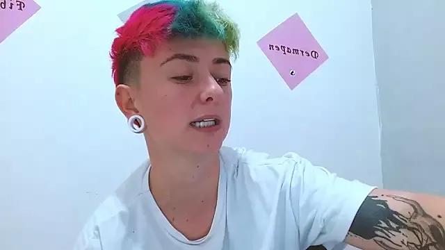Photos of tomboyblue from StripChat is Freechat