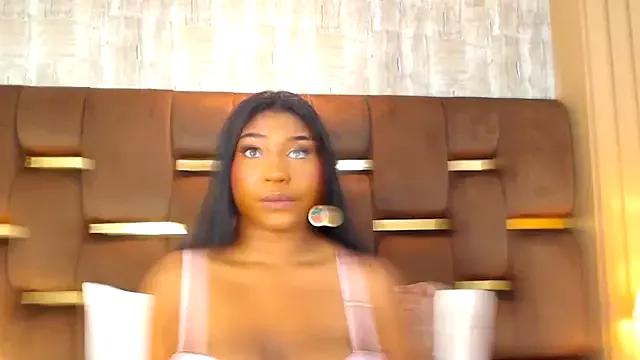 Photos of VanessaGlenn from StripChat is Freechat
