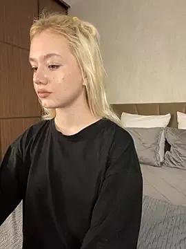 Photos of YourSunshine__ from StripChat is Freechat