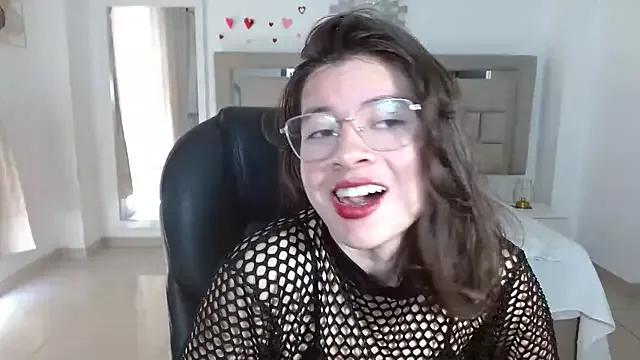 Photos of zoecruzz from StripChat is Freechat